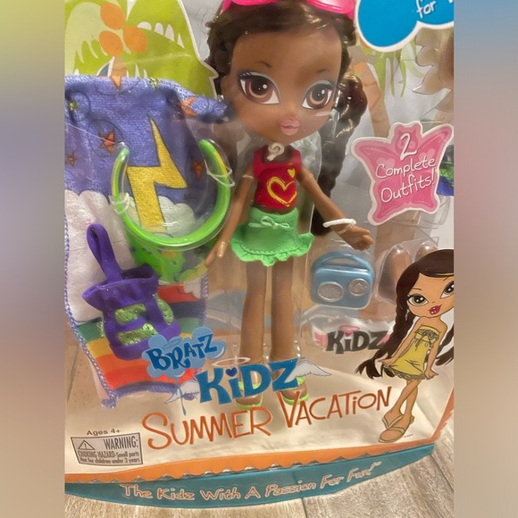 BRATZ Kidz Summer Vacation Sasha, NIB Rare HTF - Picture 2 of 8